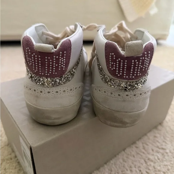 Golden Goose White and Cream Sneakers - Picture 4 of 4